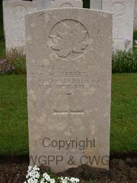 Etaples Military Cemetery - Deeley, Harold